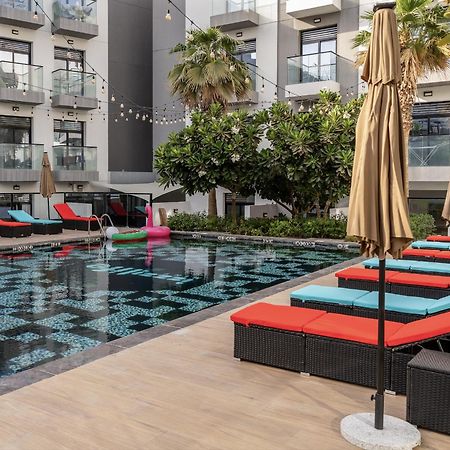 Izzzi Life Mint Dubai Exterior foto