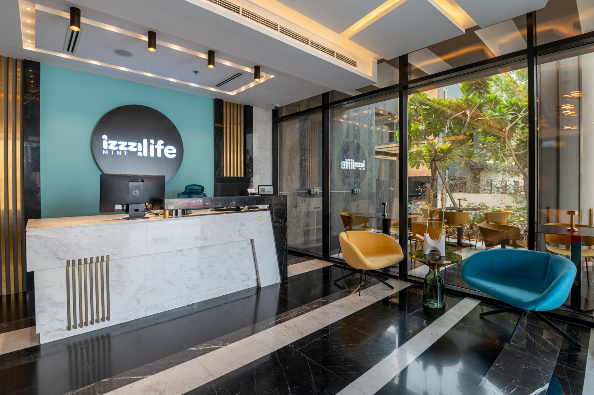 Izzzi Life Mint Dubai Exterior foto