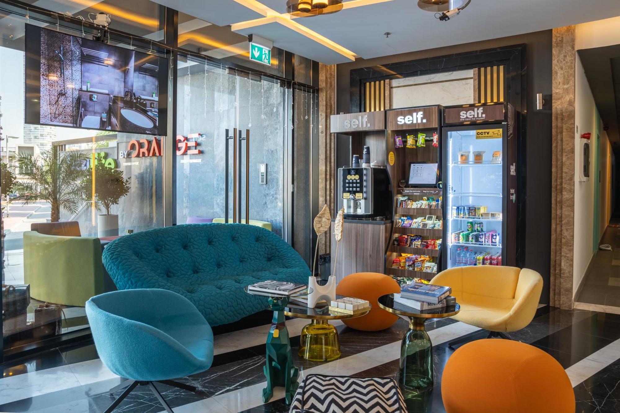 Izzzi Life Mint Dubai Exterior foto
