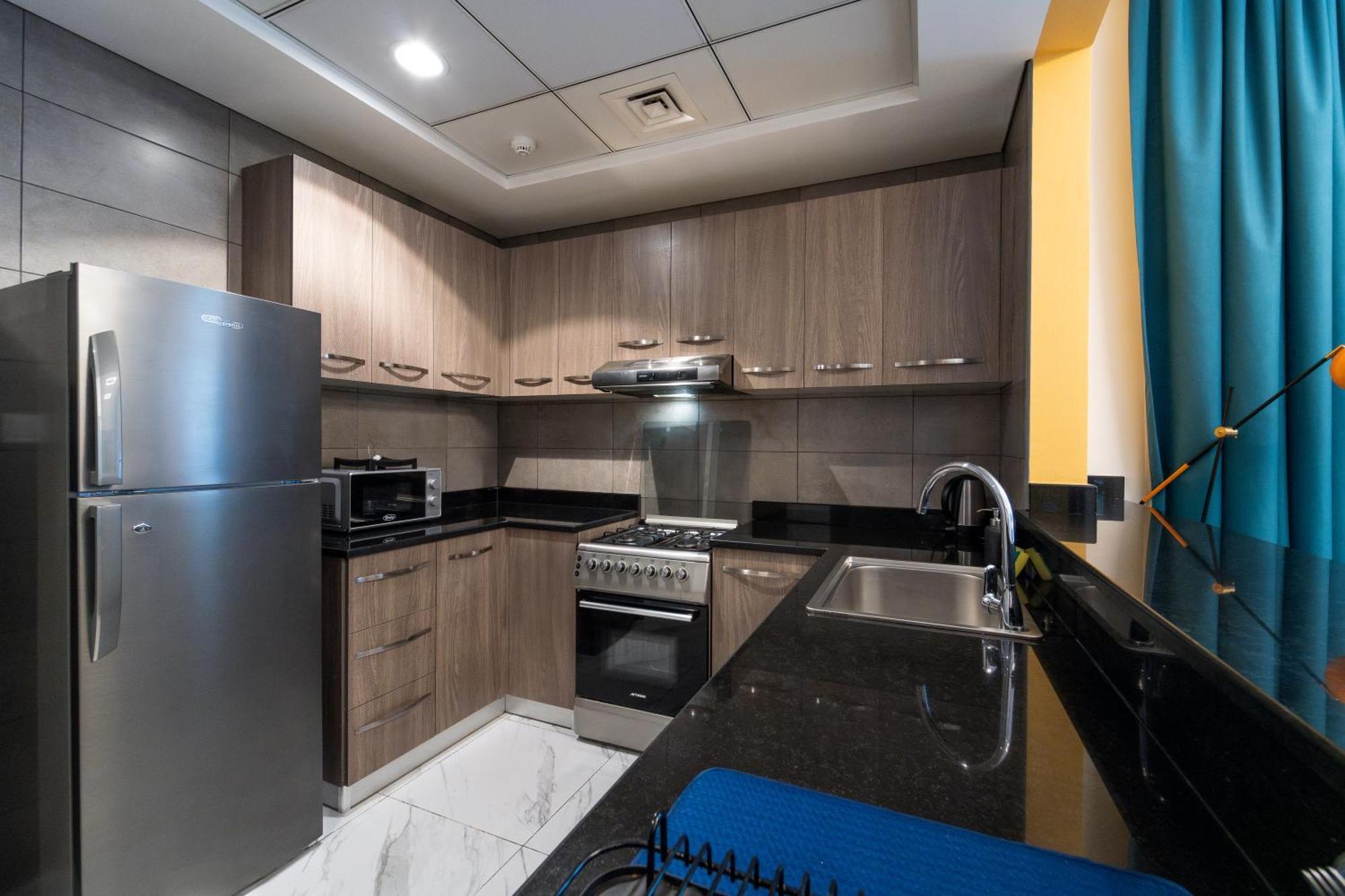 Izzzi Life Mint Dubai Exterior foto