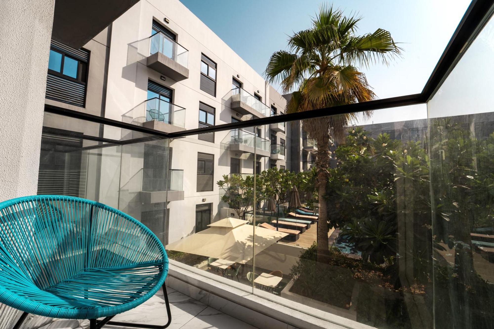 Izzzi Life Mint Dubai Exterior foto